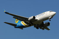 UR-GAW @ LOWW - Ukraine International Airlines