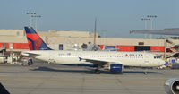 N350NA @ KATL - Taxi ATL - by Ronald Barker