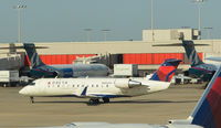 N882AS @ KATL - ATL, GA - by Ronald Barker