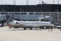 N14902 @ KORD - EMB-145LR