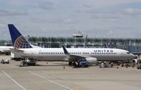 N77296 @ KORD - Boeing 737-800