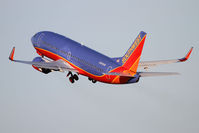 N359SW @ ORF - Southwest Airlines N359SW (FLT SWA409) climbing out from RWY 5 en route to Chicago Midway Airport (KMDW).