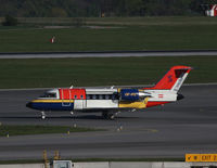 OE-IPZ @ LOWW - International Jet Mangenmant Challenger 605 - by Thomas Ranner