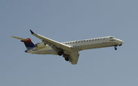 N607SK @ KLAX - Arriving at LAX on 24R - by Todd Royer