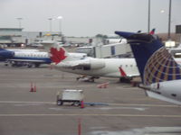 C-FIJA @ CVG - crj-200er - by christian maurer