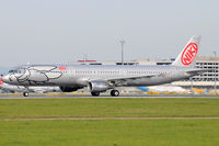 OE-LES @ VIE - NIKI - by Chris Jilli