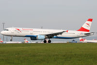 OE-LBF @ VIE - Austrian Airlines - by Chris Jilli