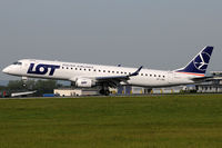 SP-LND @ VIE - LOT Polish Airlines - by Chris Jilli