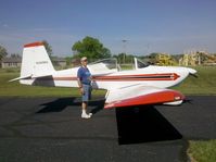 N389RV @ KLHQ - Darryll with 389RV in Fairfield Co Ohio KLHQ - by Ray Hayes