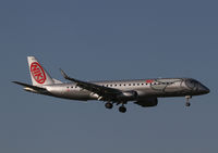 OE-IHC @ LOWW - Niki Embraer 190 - by Thomas Ranner
