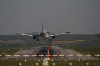 EC-LOP @ LOWW - Vueling Airbus A320 - by Thomas Ranner