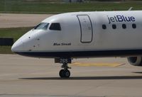 N265JB @ KAUS - ERJ 190-100 IGW