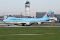 HL7448 @ VIE - Korean Air Cargo