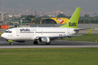 YL-BBJ @ VIE - Air Baltic