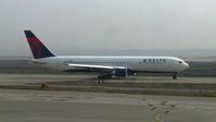 N171DN @ PEK - Delta Air Lines - by tukun59@AbahAtok