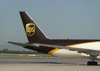 N325UP @ LOWW - UPS Boeing 767