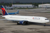 N152DL @ EDDL - DL025 Dusseldorf to Atlanta (ATL) - by Loetsch Andreas