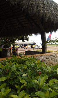 N612DL @ MDPC - Puj punta cana, May 2 2012.  13:00 - by cell phone Ro
