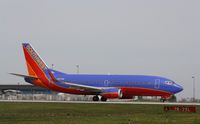 N617SW @ KMKE - Boeing 737-300 - by Mark Pasqualino