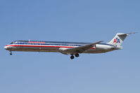 N9621A @ LAX - American Airlines N9621A (FLT AAL2433) from Dallas/Fort Worth Int'l (KDFW) on short final to RWY 25L.