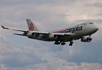 LX-SCV @ ELLX - Short final 24