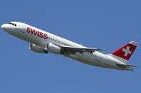 HB-JLS @ VIE - Swiss