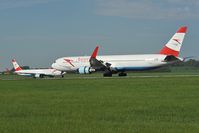 OE-LAT @ LOWW - Austrian Airlines Boeing 767-300 - by Dietmar Schreiber - VAP