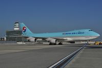 HL7439 @ LOWW - Korean Air Boeing 747-400 - by Dietmar Schreiber - VAP