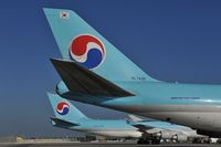 HL7439 @ LOWW - Korean Air Boeing 747-400 - by Dietmar Schreiber - VAP