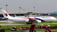 9M-MTD @ KUL - Malaysia Airlines - by tukun59@AbahAtok
