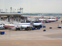 N595AA @ KDFW - DFW, TX - by Ronald Barker