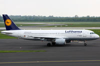 D-AIZC @ EDDL - LH3324 Dusseldorf to Palma de Mallorca, Son Sant Joan (PMI) - by Loetsch Andreas