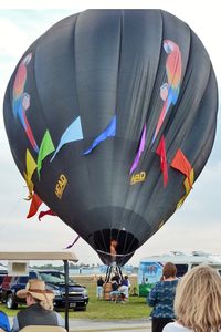 N2091T @ LAL - The wind was too strong to allow the full inflation and mass take-off of the balloons at 2012 Sun n Fun
