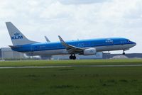 PH-BXZ @ EHAM - Just before touchdown on the Bulderbaan at Schiphol Amsterdam. - by Jan Bekker