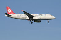 TC-JPT @ EBBR - Arrival of flight TK1937 to RWY 02