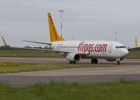 TC-AAH @ EGSH - Arriving at EGSH.