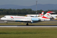 OE-LFK @ VIE - Austrian arrows