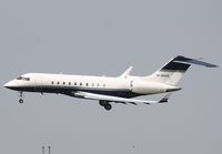 M-SKSM @ EHAM - Landing rw22 - by ghans
