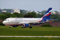 VP-BWG @ EDDS - Airbus A319-111 - by Jerzy Maciaszek