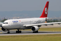 TC-JNG @ VIE - Turkish Airlines - by Chris Jilli