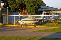 PP-WBF @ SWNV - Cessna 210M