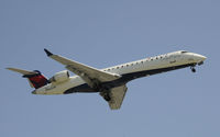 N632SK @ KLAX - Arriving at LAX on 24R - by Todd Royer