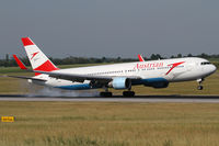 OE-LAT @ VIE - Austrian Airlines - by Joker767
