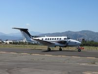 N17WC @ POC - Taxiing on taxiway Sierra towards runway 26 - by Helicopterfriend