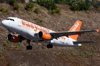 G-EZAW @ LPMA - EasyJet Airline