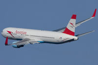OE-LAX @ LOWW - Austrian Airlines