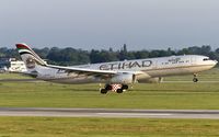 A6-AFB @ EDDL - moments prior touchdown - by Friedrich Becker