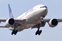 N782UA @ ORD - United Airlines Boeing 777-222, UAL836 arriving from  Shanghai Pudong Int'l /ZSPD, RWY 14R approach KORD. - by Mark Kalfas