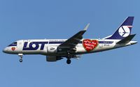 SP-LDI @ EDDL - on final RW05 - by Friedrich Becker
