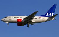 LN-RCU @ EDDL - on final RW05R - by Friedrich Becker
